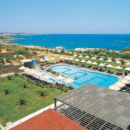 אתר נופש Mediterraneo הרסוניסוס