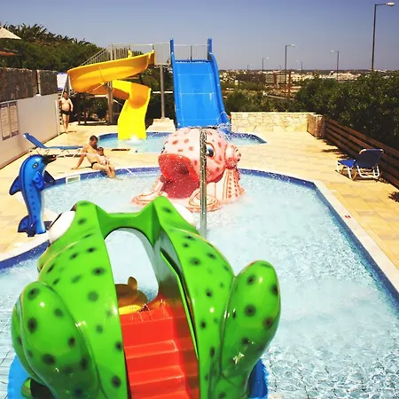Mediterraneo אתר נופש 4*